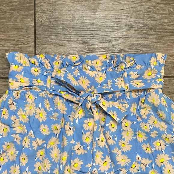 Who What Wear Small Floral Skirt - Picture 4 of 7